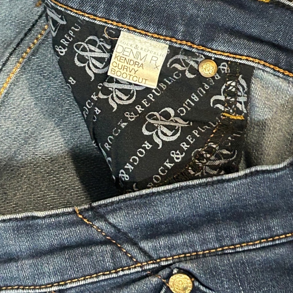Rock & Republic Kendra Curvy Bootcut Jeans Dark Wash Blue Denim 14 M R011738 - Picture 3 of 8